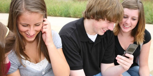 Tired teen? Electronic gadgets may be to blame